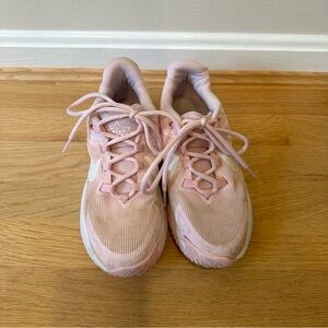 Nike Girls size 4 star runner Pink Sneakers